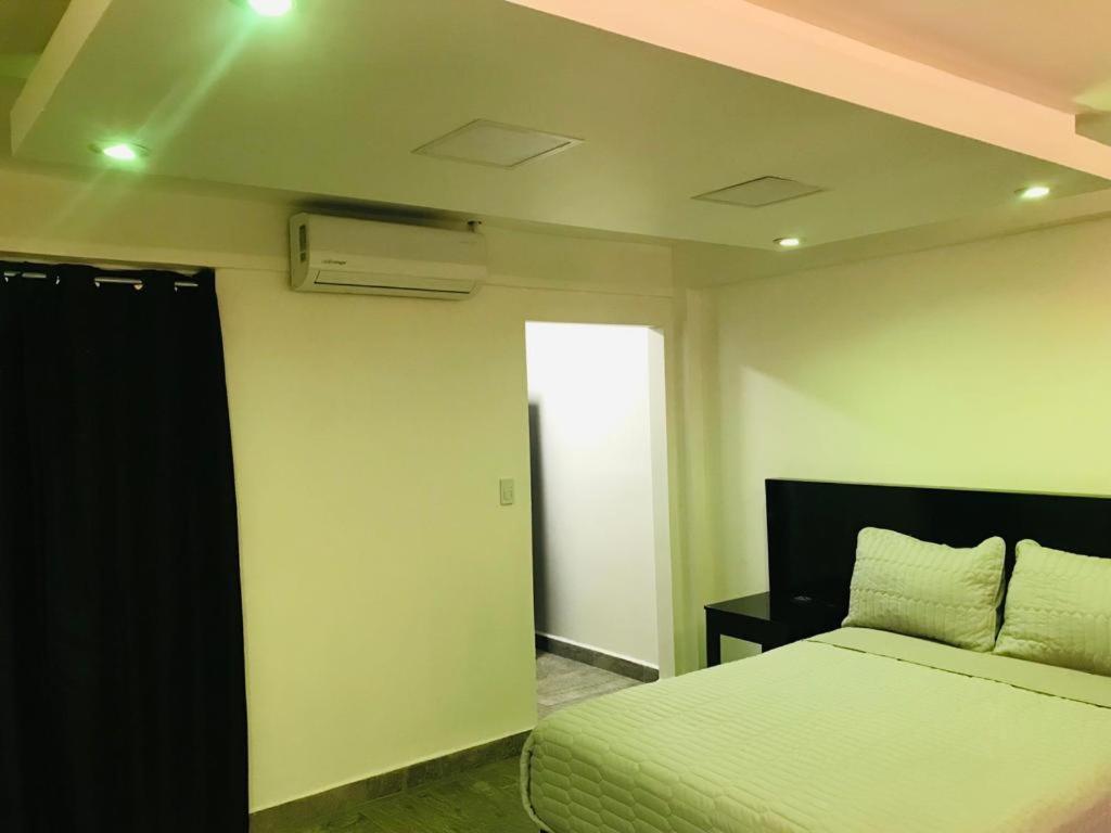 Hotel And Suites Cananea ภายนอก รูปภาพ