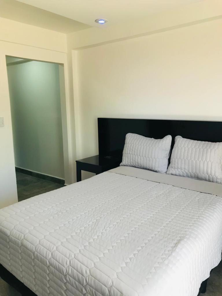 Hotel And Suites Cananea ภายนอก รูปภาพ